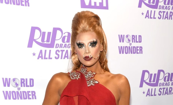 RUPAUL'S DRAG RACE ALUM VALENTINA COMES OUT AS TRANSGENDER
