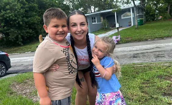 MOTHER FINDS EX-HUSBAND AND YOUNG CHILDREN DEAD ON THE DAY SHE WAS TO HAVE CUSTODY OF THE CHILDREN