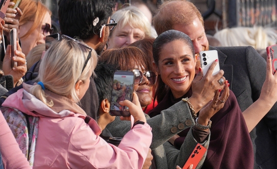 HARRY AND MEGHAN MAKE PUBLIC RETURN TO BRITAIN
