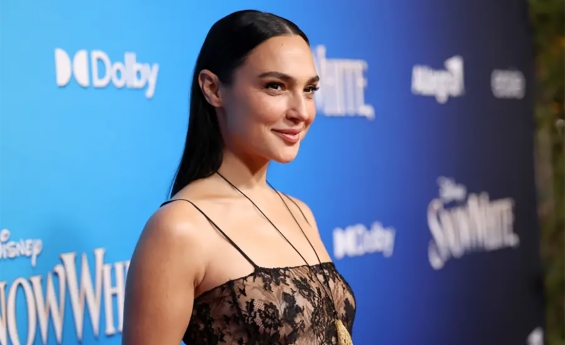 GAL GADOT REVEALS SHE FINISHED HER NEW MOVIE ON CRUTCHES AFTER PICKING UP RUNNING