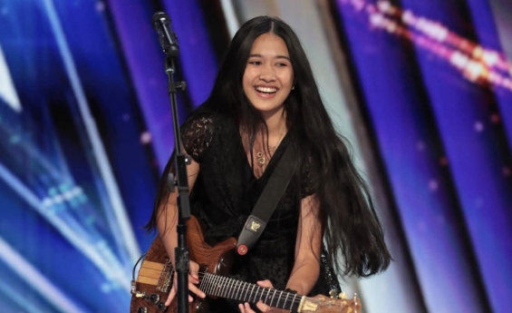 TEEN ROCKER NENE ROYAL LANDS MAJOR METAL GIG