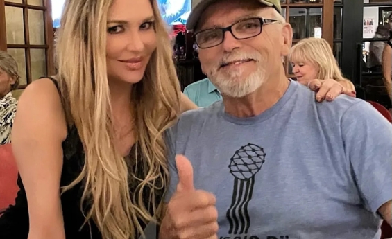 BRANDI GLANVILLE ANNOUNCES THE DEATH OF HER FATHER GUY GLANVILLE