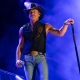 TIM MCGRAW ADDRESSES FALLING ONSTAGE AT HIS CONCERT IN CINCINNATI