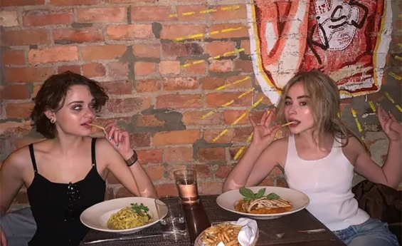 JOEY KING ADMITS SHE GOT EMOTIONAL WATCHING SABRINA CARPENTER PERFORM