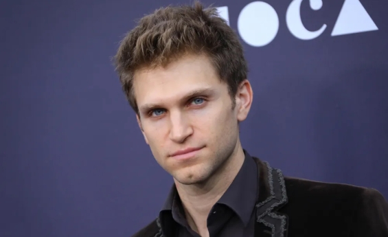 PRETTY LITTLE LIARS STAR, KEEGAN ALLEN, ATTACKED AND ROBBED AT GUNPOINT