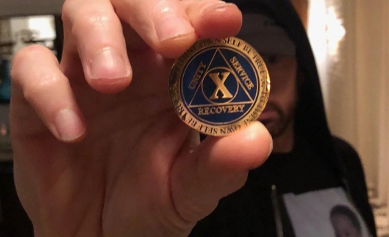 EMINEM CELEBRATES 18 YEARS OF SOBRIETY AFTER 2007 OVERDOSE .