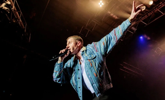 MACKLEMORE CALLS OUT BIDEN ON THE ISRAELI-PALESTINE CONFLICT