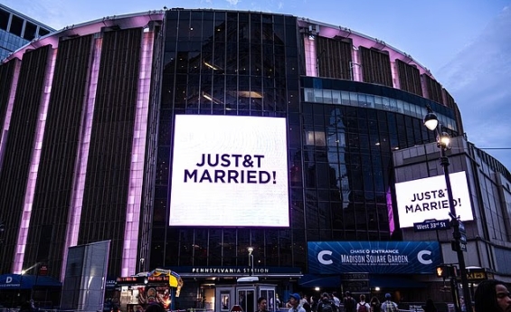 TAYLOR SWIFT AND TRAVIS KELCE MARRIED!