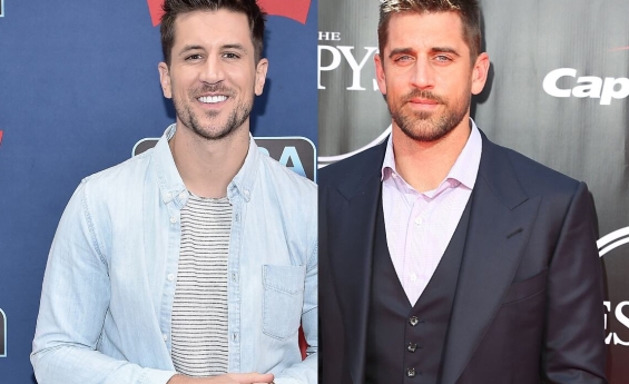 AARON RODGERS DEFENDED BY ESTRANGED BROTHER JORDAN AFTER POOR STEELERS PERFORMANCE 