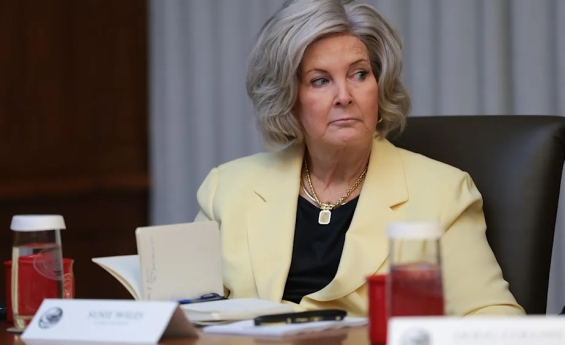 TRUMP CHIEF OF STAFF SUSIE WILES ANNOUNCES SHE IS CANCER FREE