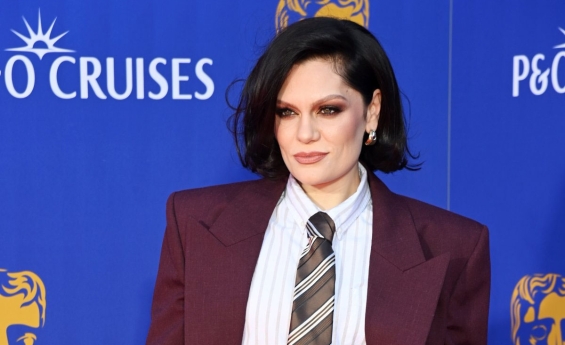 JESSIE J REVEALS BREAST CANCER DIAGNOSIS AHEAD OF SURGERY