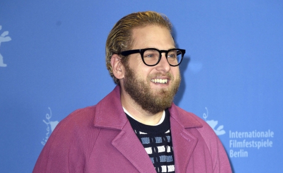 JONAH HILL SHARES REASON HE MOVED AWAY FROM LOS ANGELES TO RAISE HIS FAMILY IN A QUIET COASTAL COMMUNITY 