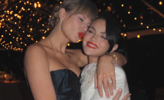 TAYLOR SWIFT GIFTED SELENA GOMEZ A HANDMADE ASTROLOGY - THEMED PRESENT FOR HER 30TH BIRTHDAY.
