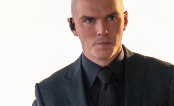 LEX LUTHOR’S WARSUIT TAKES CENTER STAGE AS PRODUCTION CONTINUES ON MAN OF TOMORROW