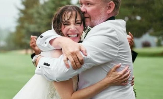 JAMES VAN DER BEEK'S EX-WIFE HEATHER MCCOMB REMARRIES FOUR MONTHS AFTER HIS DEATH