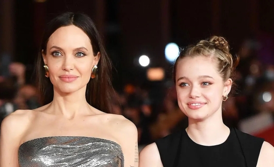 ANGELINA JOLIE AND BRAD PITT'S DAUGHTER SHILOH DEBUTS NEW NAME