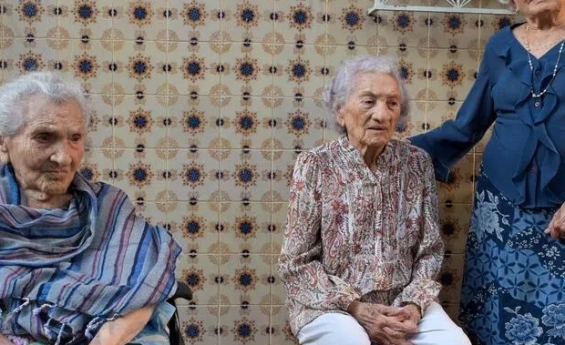 THREE BRAZILLIAN SISTERS RECOGNIZED BY GUINESS WORLD RECORDS AS LONGEST LIVING TRIO