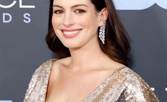 ANNE HATHAWAY’S JOURNEY TO SOBERITY AND EMBRACING LIFE IN HER FORTIES