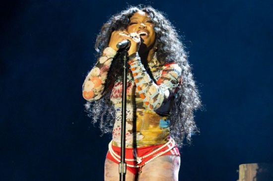 SZA MAKES HISTORY AS SECOND BLACK WOMAN TO RECEIVE PRESTIGIOUS SONGWRITERS HALL OF FAME AWARD 