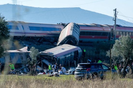 TWO RAINS COLLIDE IN SPAIN KILLING 39 AND INJURING 179
