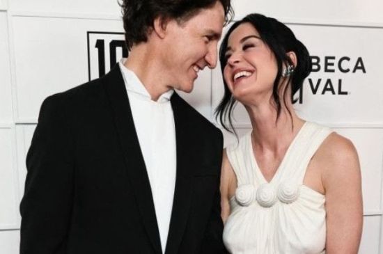 KATY PERRY AND JUSTIN TRUDEAU MAKE THEIR RELATIONSHIP RED-CARPET OFFICIAL 