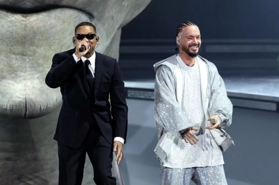 WILL SMITH MAKES A SURPRISE COACHELLA PERFORMANCE WITH J BALVIN : A 'MEN IN BLACK' REVIVAL 