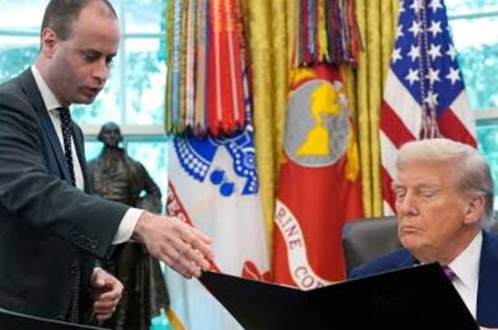 TRUMP ANNOUNCES STAFF SECRETARY WILL SCHARF WILL BE HIS NEW WHITE HOUSE COUNSEL