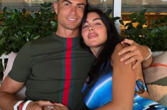 WHY CRISTIANO RONALDO AND GEORGINA RODRÍGUEZ MARRIED IN THEIR LIVING ROOM