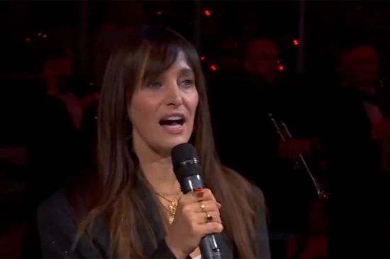 CHANTAL KREVIAZUK SPARKS CONTROVERSY BY CHANGING CANADIAN ANTHEM LYRICs AT 4 NATIONS FACE OFF