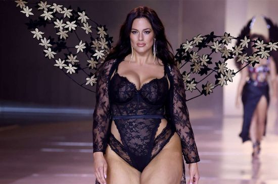 ASHLEY GRAHAM SAYS SHE HESITATED BEFORE AGREEING TO WALK IN THE VICTORIA'S SECRET FASHION SHOW