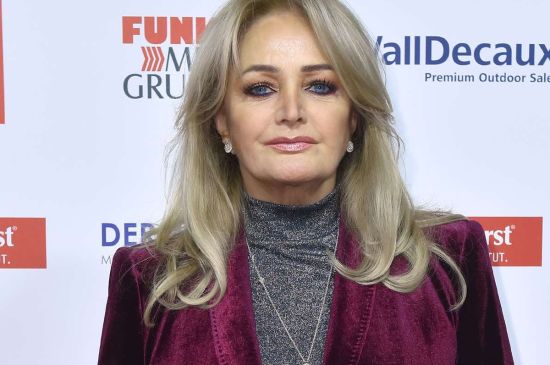 BONNIE TYLER IN COMA IN PORTUGAL FOR EMMERGENCY lNTESTINAL SURGERY