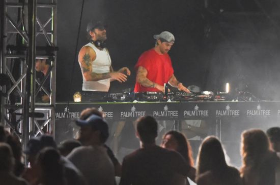 14 PEOPLE HOSPITALIZED AFTER CHAINSMOKERS CONCERT IN CALIFORNIA