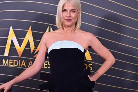 SELMA BLAIR ARRESTED AFTER ALLEGEDLY BITING FLIGHT ATTENDANT IN MID-AIR INCIDENT